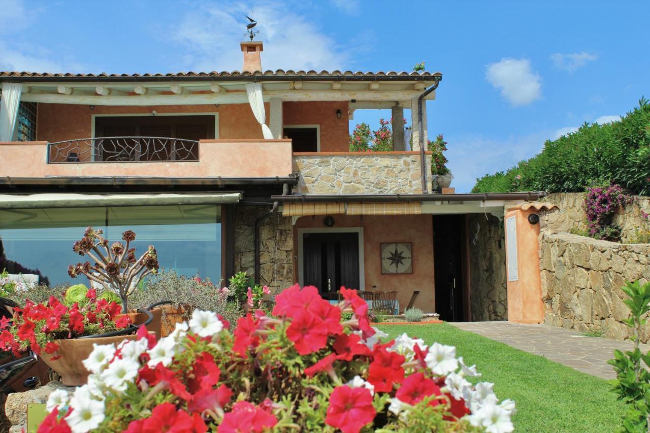 Claude&Kate'S Dream House Villa Porto San Paolo  Kültér fotó