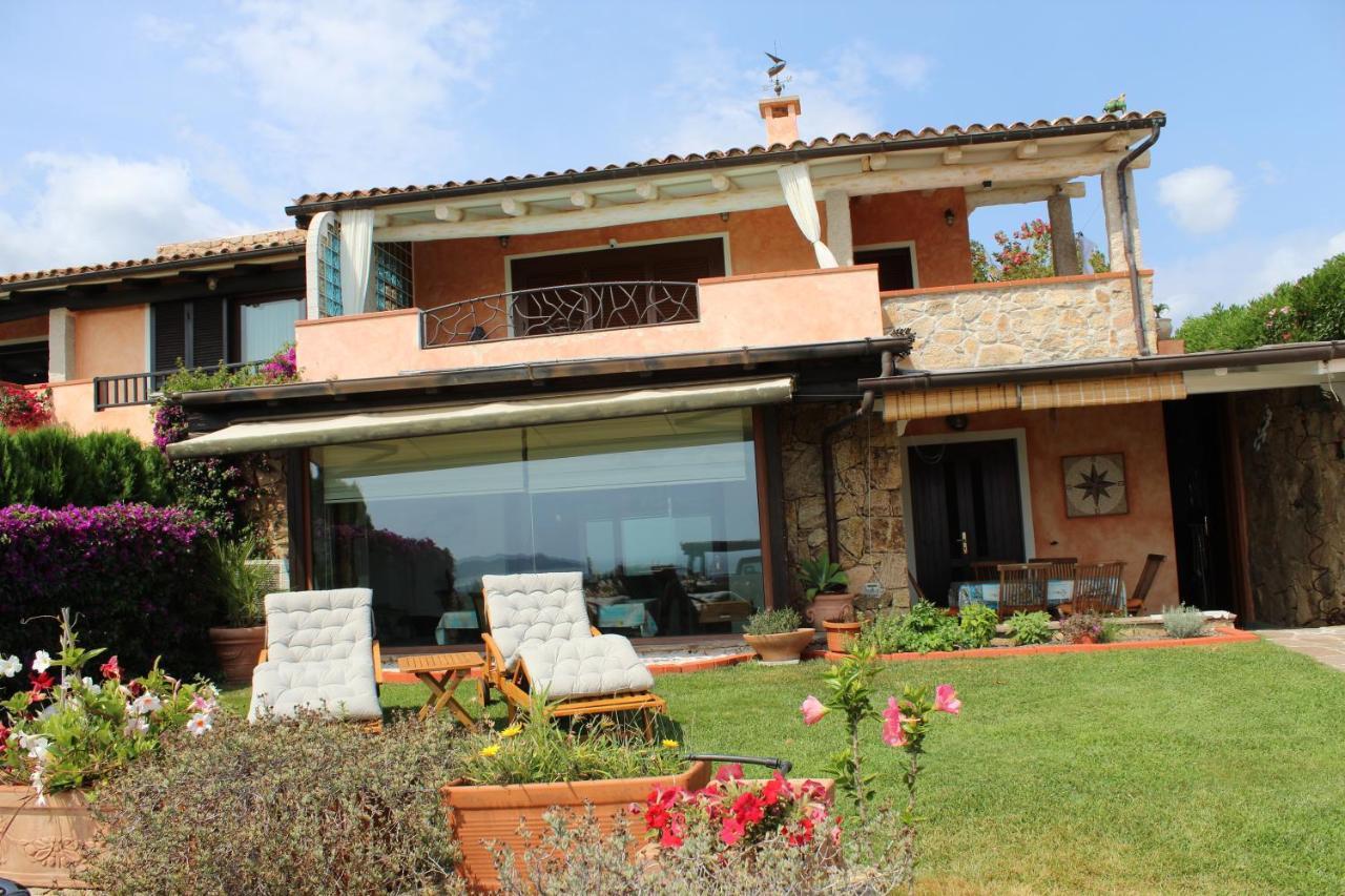 Claude&Kate'S Dream House Villa Porto San Paolo  Kültér fotó